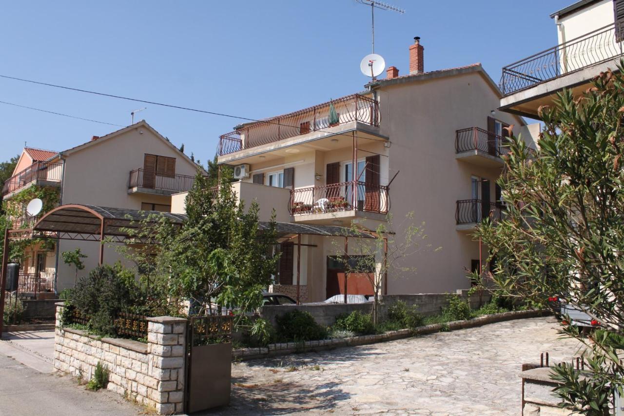 Apartments With A Parking Space Srima - Vodice, Vodice - 6099 Bagian luar foto