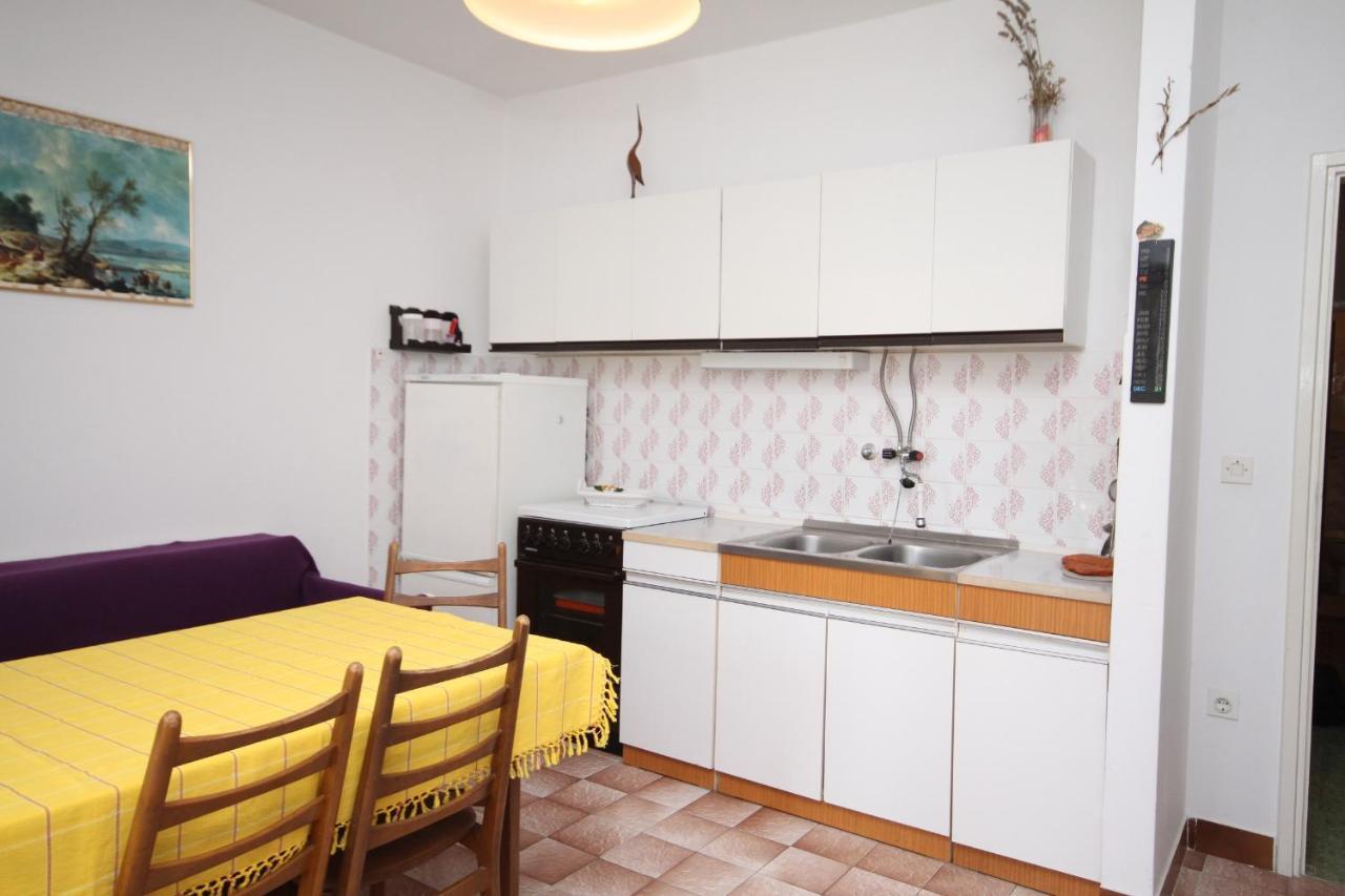 Apartments With A Parking Space Srima - Vodice, Vodice - 6099 Bagian luar foto